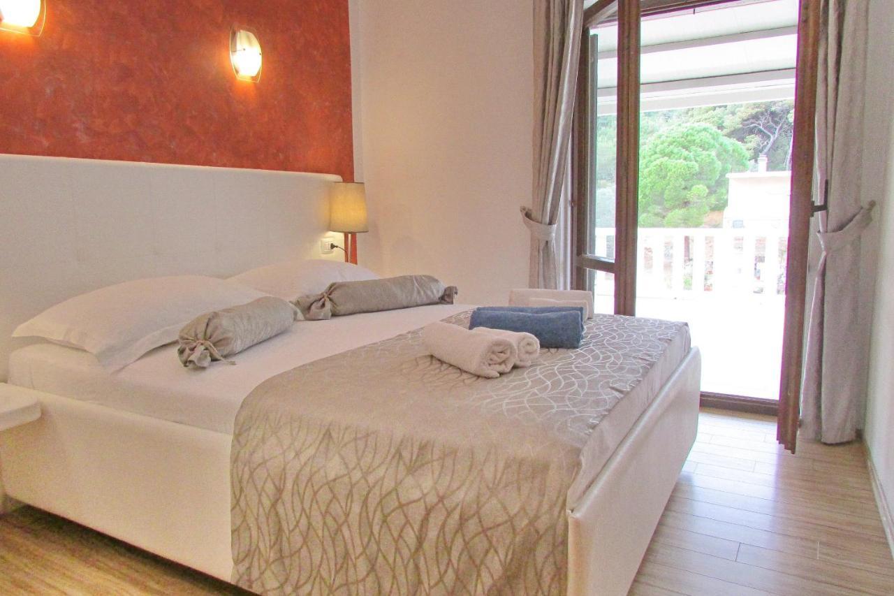 Villa Mirosa Saplunara Ngoại thất bức ảnh